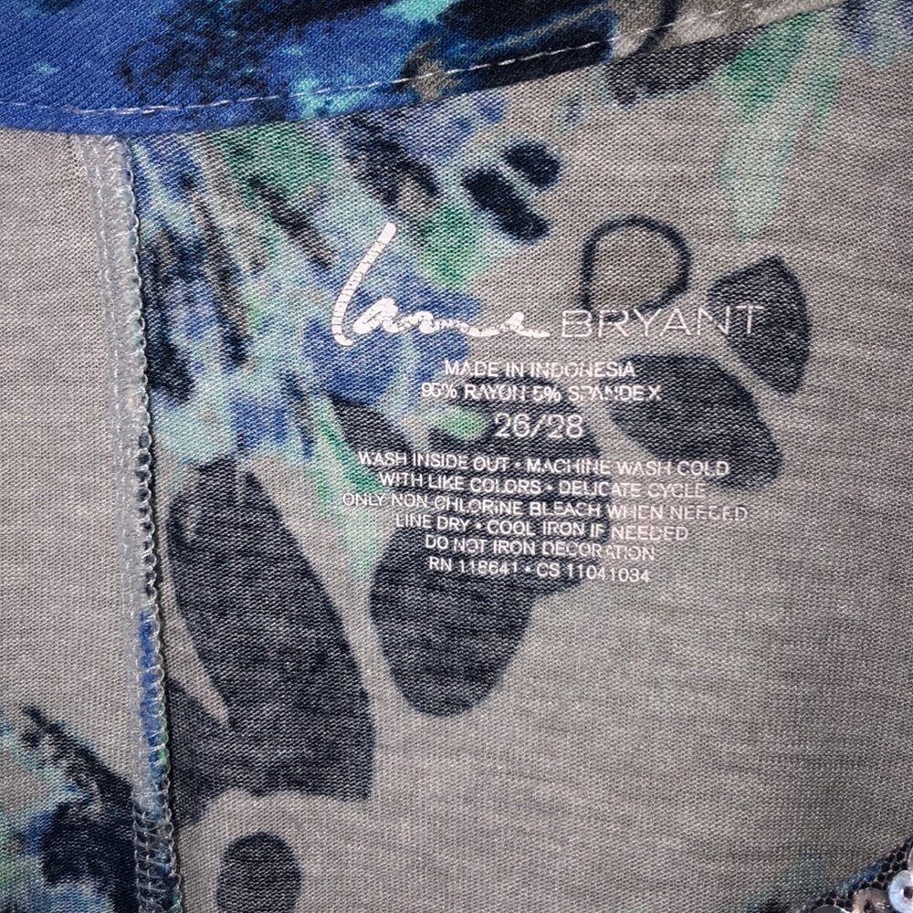 Lane Bryant floral sequined top - Picture 4 of 5